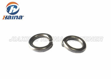 A2 Paslanmaz Çelik Yay Kilit Yıkama Öz Renk 2 - Kare End With 30mm Çap